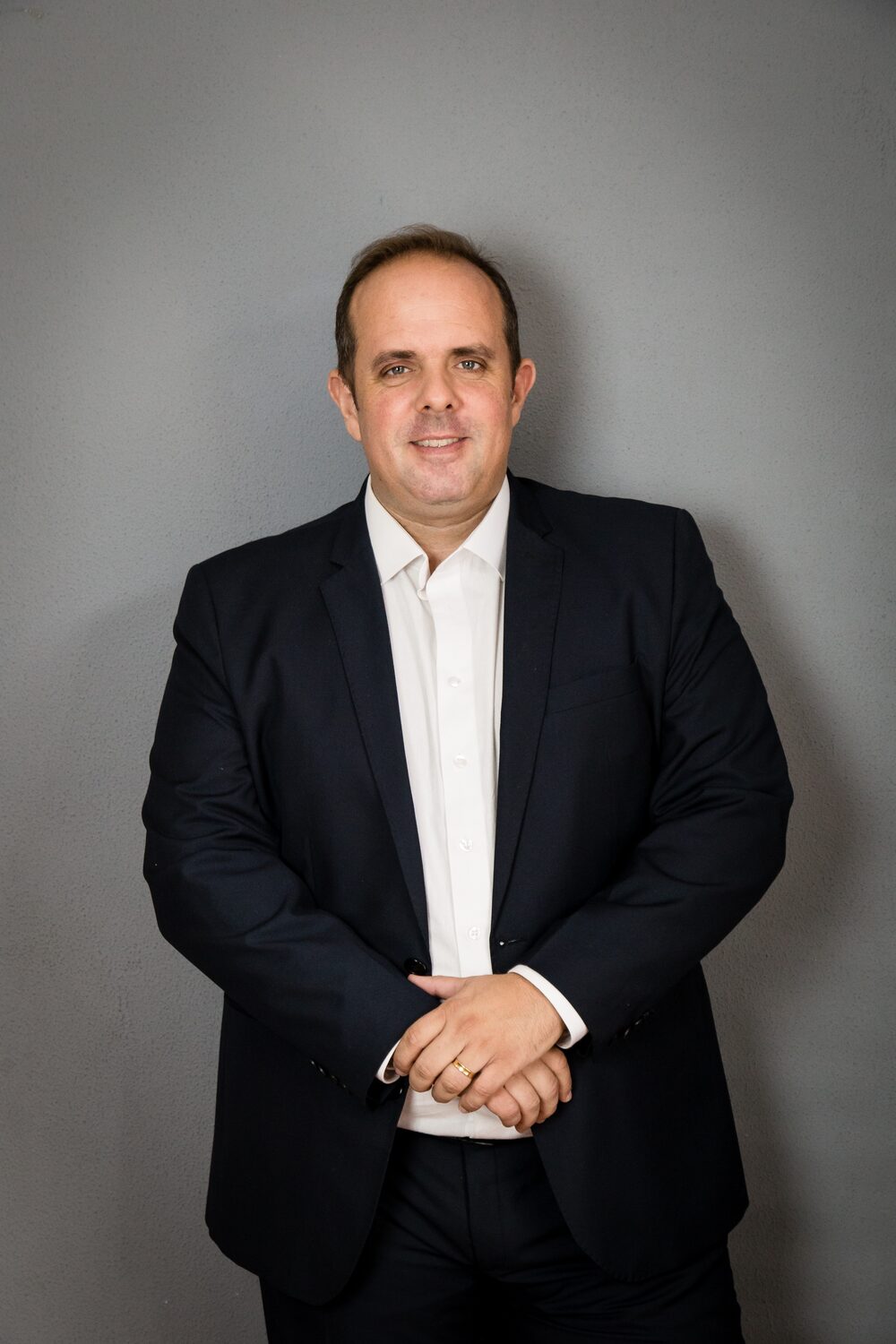 Dr. Luis Sampaio, advogado responsável pelo escritório